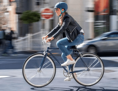 El casc és obligatori per anar amb bici?