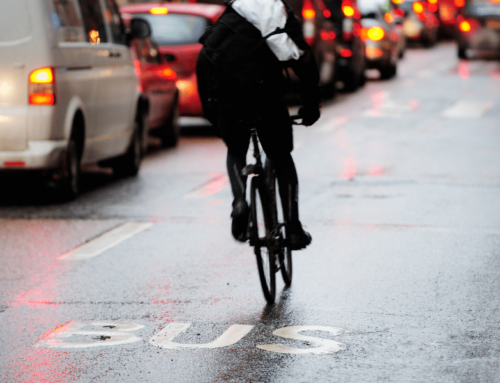 Es pot circular pel carril bus amb bicicleta?